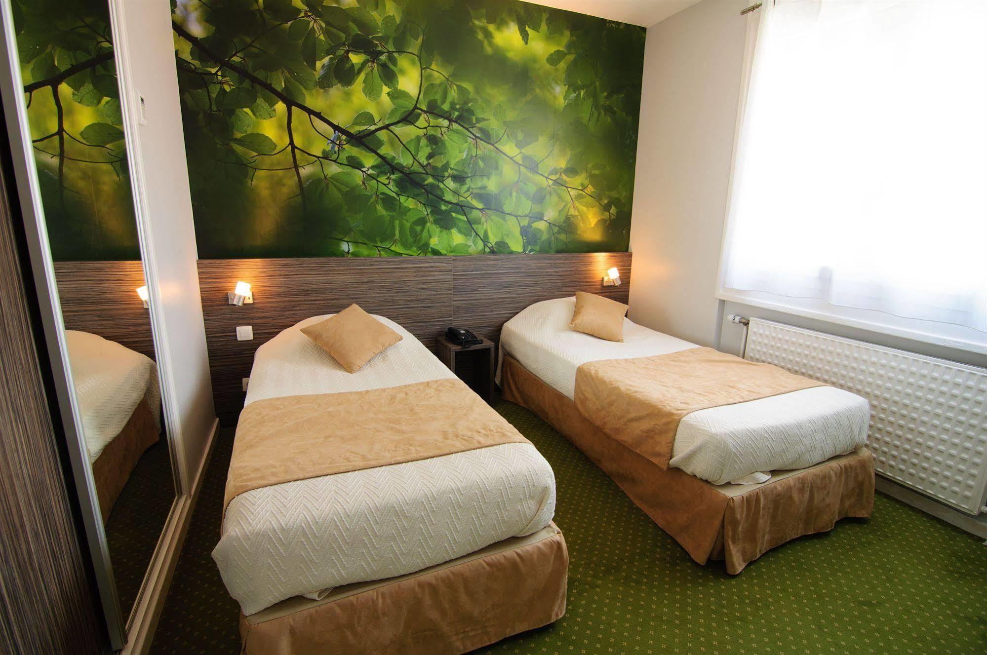 The Originals City, Hotel Dau Ly, Lyon Est ブロン エクステリア 写真