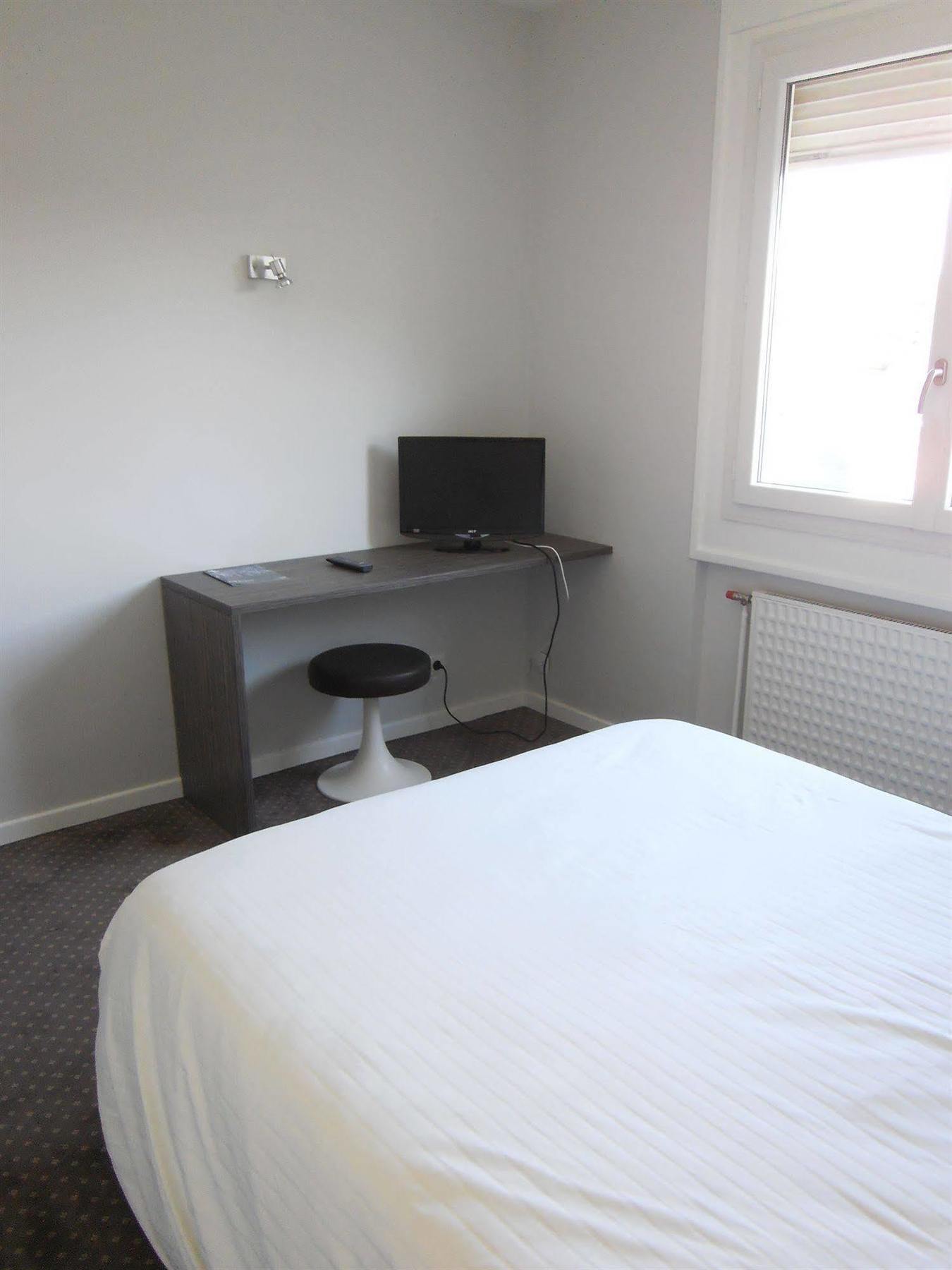 The Originals City, Hotel Dau Ly, Lyon Est ブロン エクステリア 写真