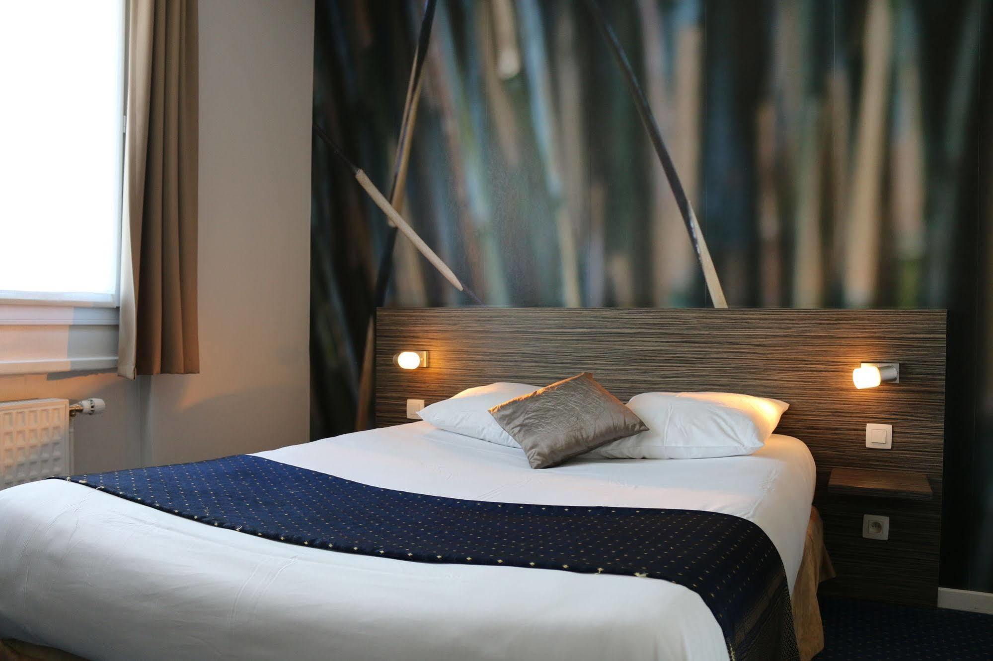 The Originals City, Hotel Dau Ly, Lyon Est ブロン エクステリア 写真